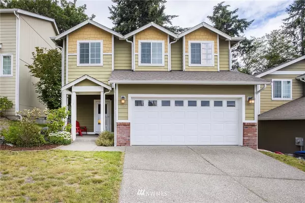 6872 Aquene LOOP NE, Bremerton, WA 98311