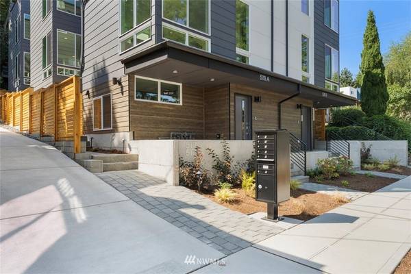 5111 B Ravenna AVE NE, Seattle, WA 98105