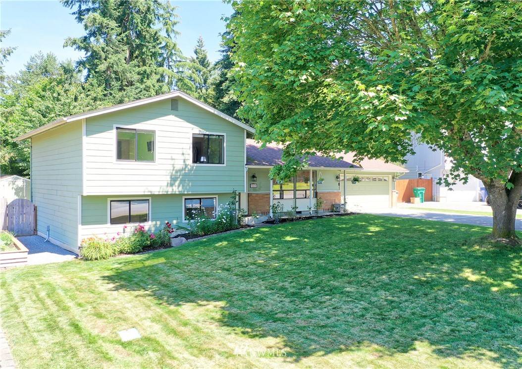 5215 135th ST SE, Everett, WA 98208