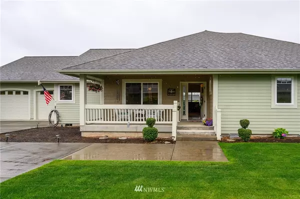 1566 Main ST, Lynden, WA 98264