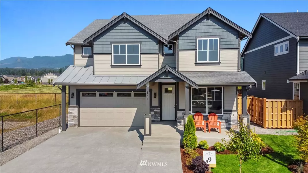 179 Love Dr, Enumclaw, WA 98022