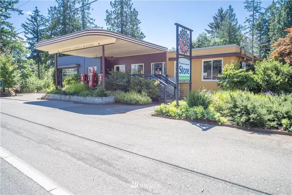 Quilcene, WA 98376,294963 Highway 101