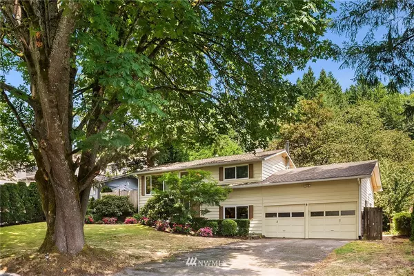 Woodinville, WA 98072,17068 142nd PL NE