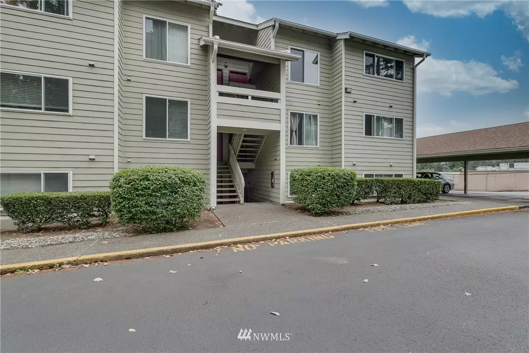 Shoreline, WA 98155,20325 19th AVE NE #B203