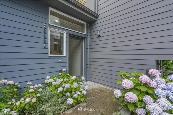 2605 22nd AVE W #A, Seattle, WA 98199