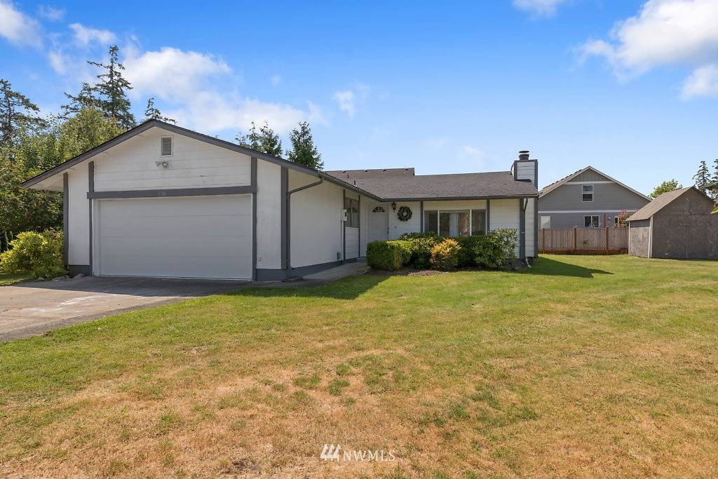 890 NW Haslo PL, Oak Harbor, WA 98277