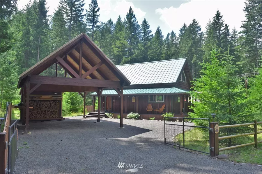 110 Sherwood LN, Packwood, WA 98361