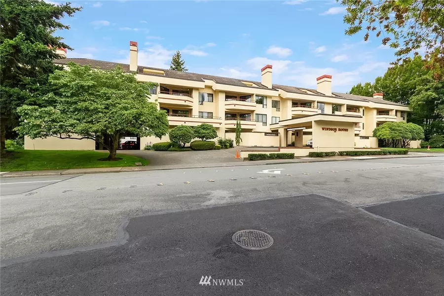 401 100th AVE NE #310, Bellevue, WA 98004