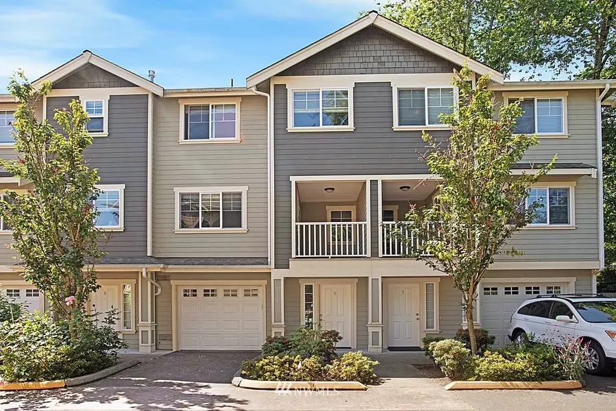 21414 50th AVE W #6, Mountlake Terrace, WA 98043