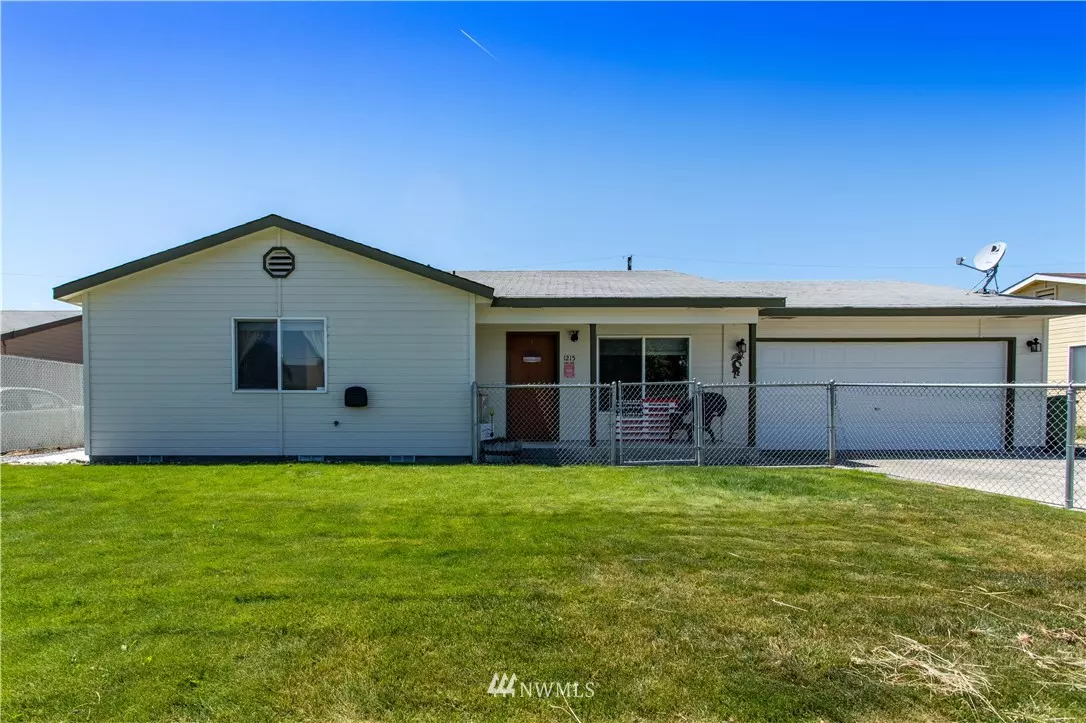 Moses Lake, WA 98837,1215 Lowry ST