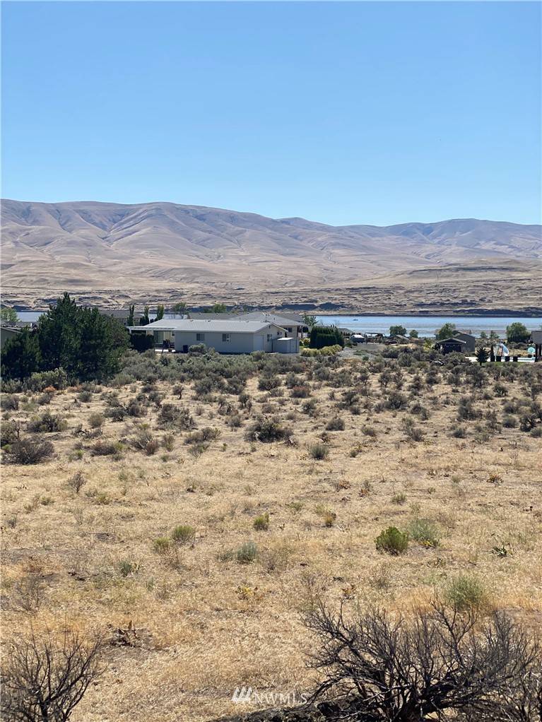 717 Lakeside WAY SW, Mattawa, WA 99349