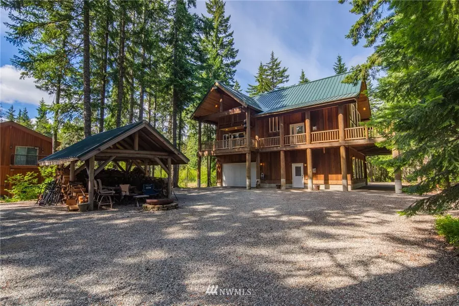 396 Kachess River RD, Easton, WA 98925