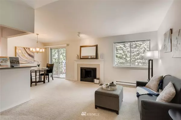 15415 35th AVE W #E303, Lynnwood, WA 98087