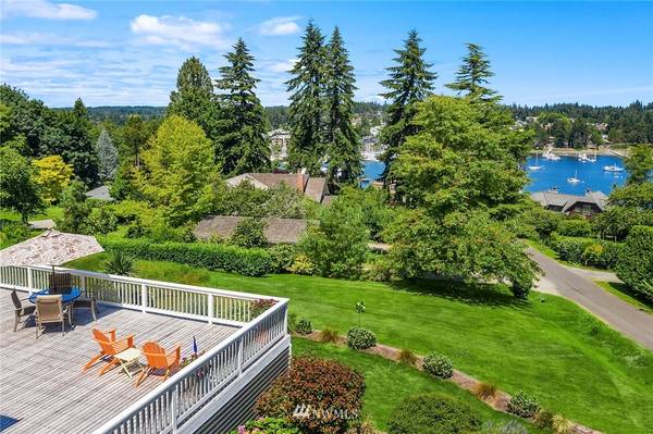 6024 Rose LOOP NE, Bainbridge Island, WA 98110