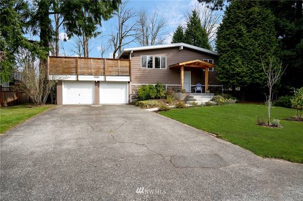 12712 NE 157th ST, Woodinville, WA 98072