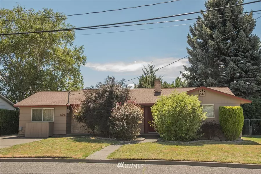 104 E 17th AVE, Ellensburg, WA 98926