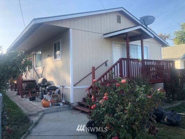 828 S Chelan AVE, Wenatchee, WA 98801