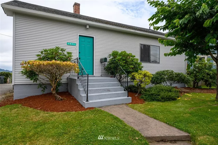 2611 Eldridge AVE, Bellingham, WA 98225