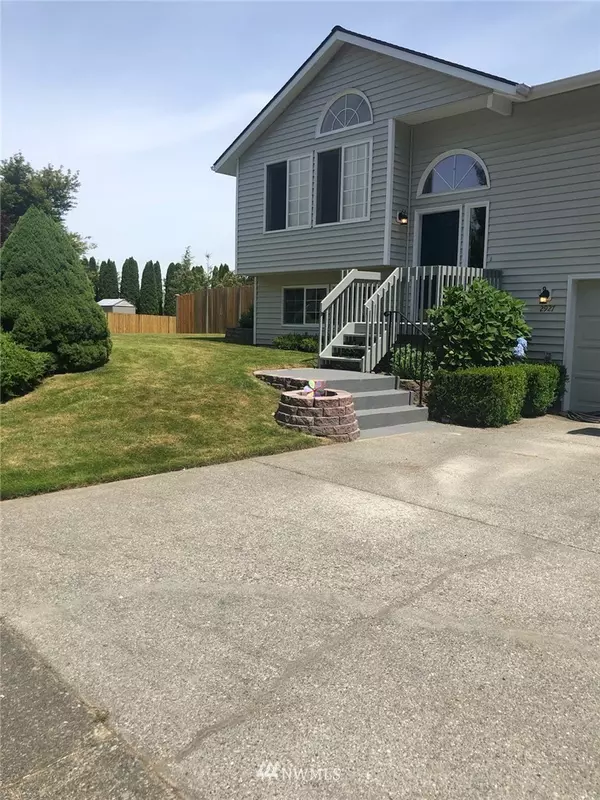 2927 117th AVE NE, Lake Stevens, WA 98258