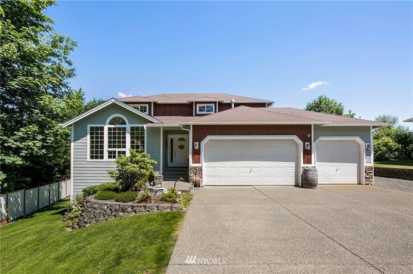 403 207th AVE E, Lake Tapps, WA 98391