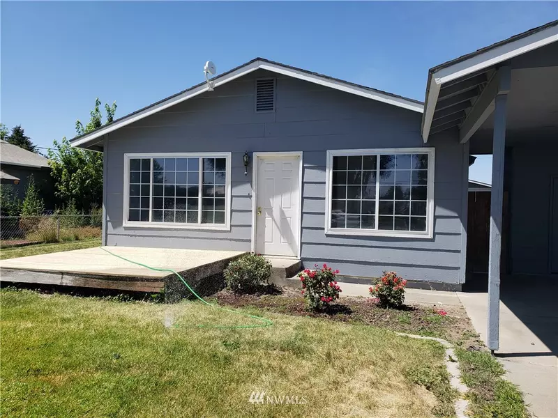 707 1st AVE, Connell, WA 99326