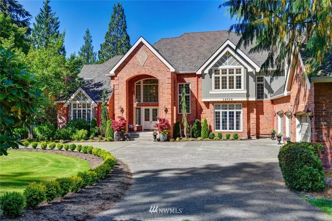 Woodinville, WA 98077,13710 220th PL NE