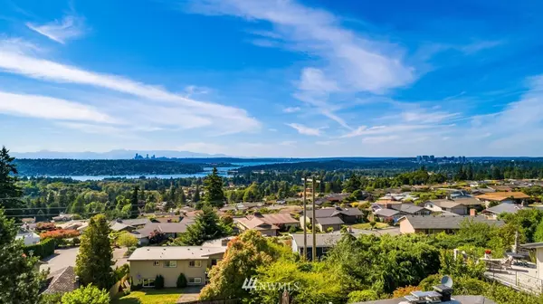 Bellevue, WA 98006,4569 135th AVE SE