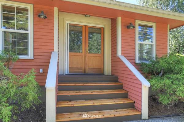 651 NW Walker RD, Poulsbo, WA 98370