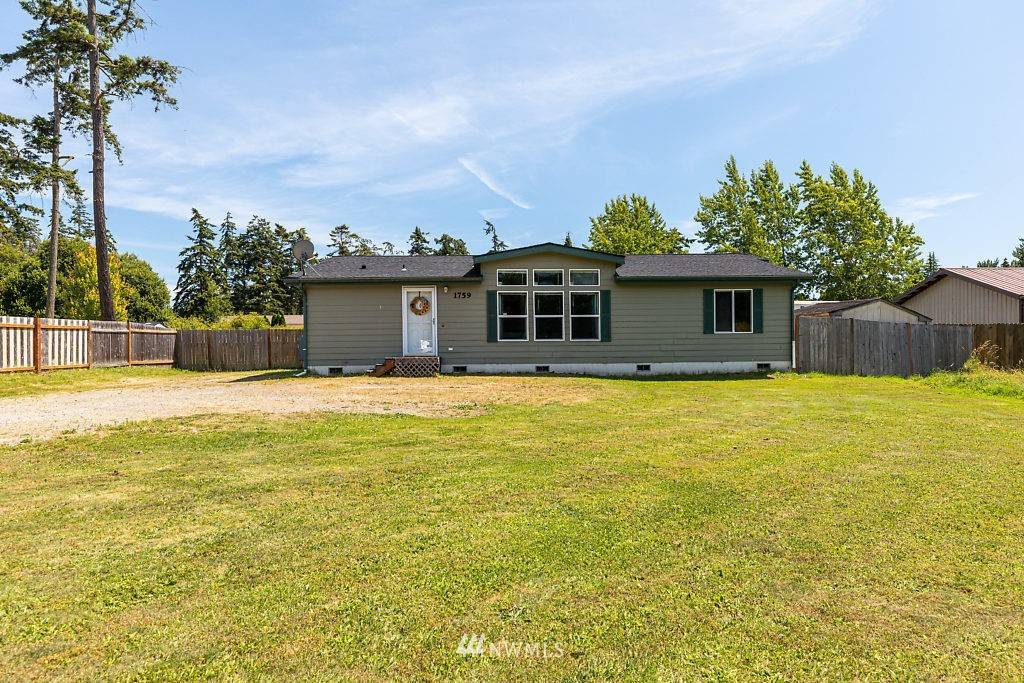 1759 Mark ST, Oak Harbor, WA 98277
