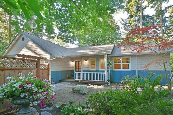 9561 NE Mary Sam LN, Bainbridge Island, WA 98110