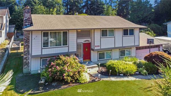 2121 SW 304th ST, Federal Way, WA 98023