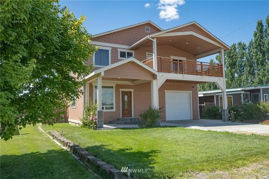 Moses Lake, WA 98837,728 S Wanapum DR