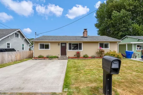 1212 N 3rd AVE, Kelso, WA 98626