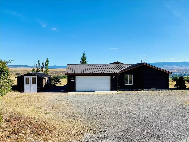 320 Labrador DR, Thorp, WA 98946