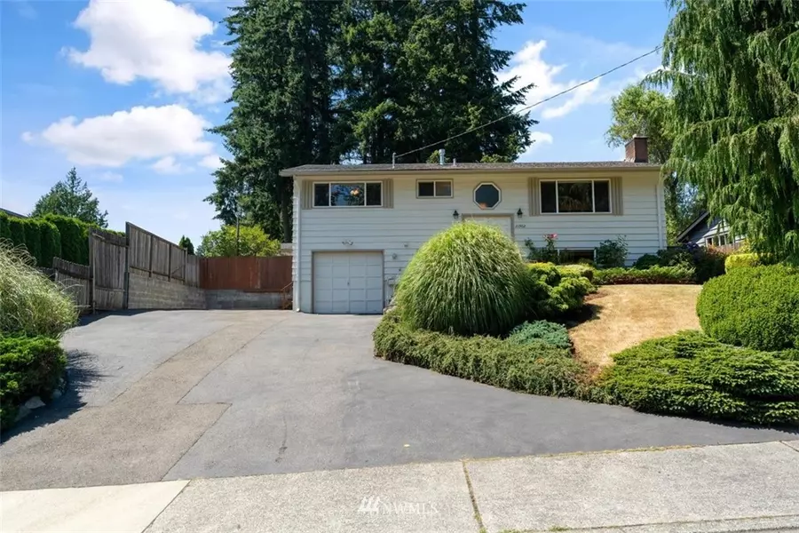 21902 49th PL W, Mountlake Terrace, WA 98043