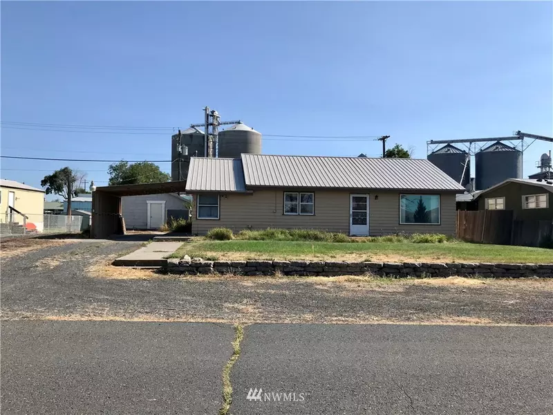 615 W Locust ST, Coulee City, WA 99115