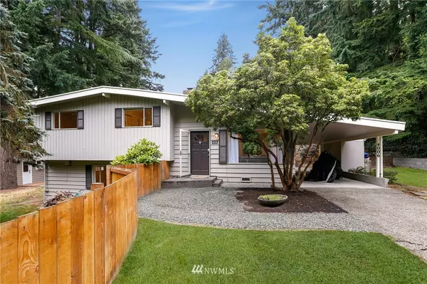 4006 NE 195th ST, Lake Forest Park, WA 98155