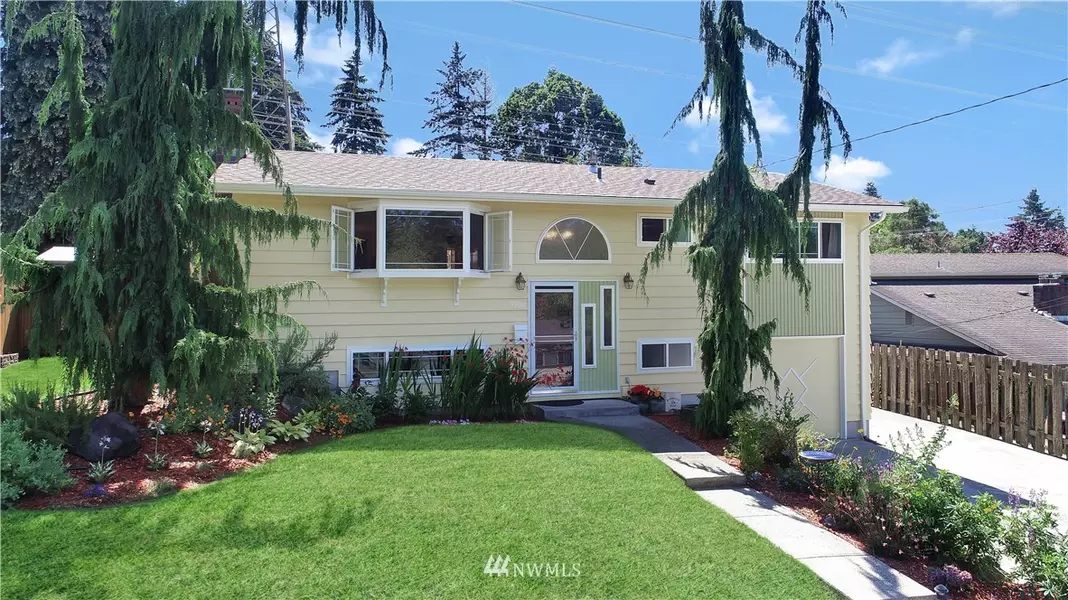 4506 241st ST SW, Mountlake Terrace, WA 98043