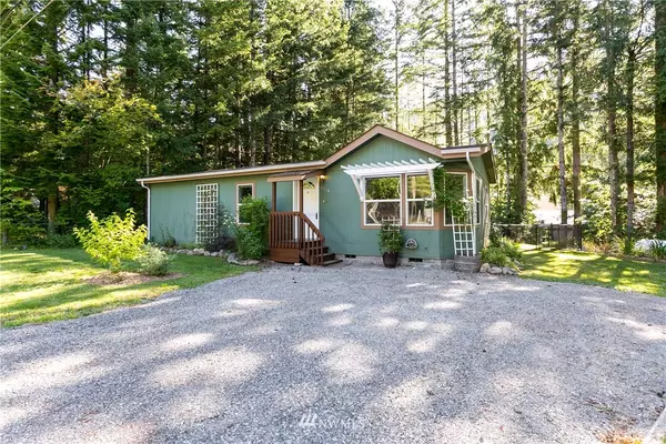 8124 Pony Express WAY, Maple Falls, WA 98266