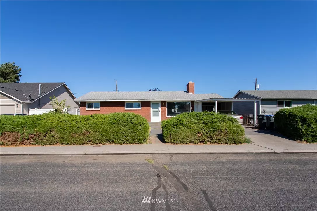 Moses Lake, WA 98837,1914 W Spruce ST