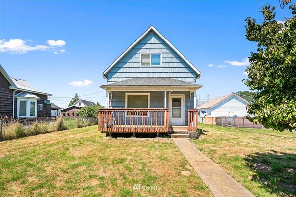 211 Cowlitz St, South Bend, WA 98586