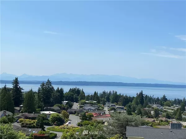 Edmonds, WA 98020,129 Skyline DR