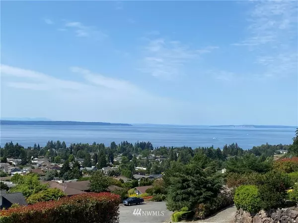 Edmonds, WA 98020,129 Skyline DR