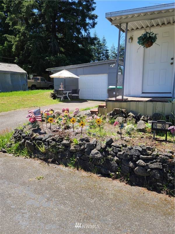 7420 State Highway 3 SW #30, Bremerton, WA 98312