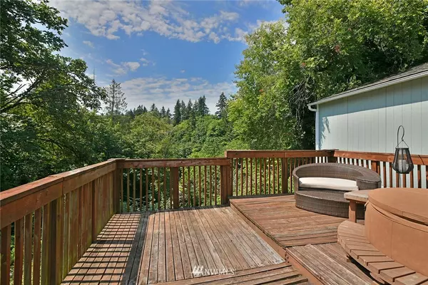 Port Orchard, WA 98366,1242 Ridgeway PL E