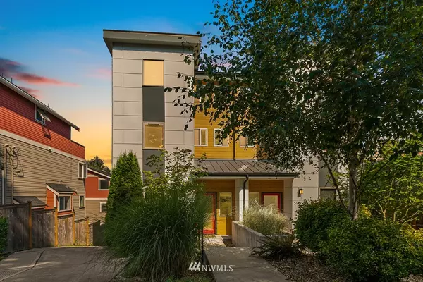 3438 23rd AVE W #B, Seattle, WA 98199