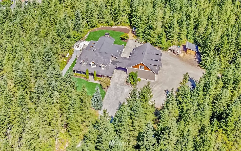 30106 SE Retreat Kanaskat RD, Ravensdale, WA 98051