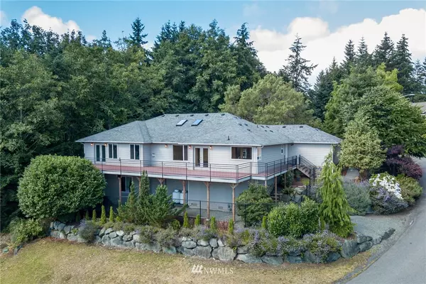 Camano Island, WA 98282,939 Cambell DR