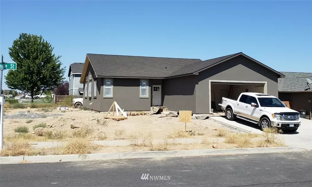 1408 W Bonneville ST, Moses Lake, WA 98837