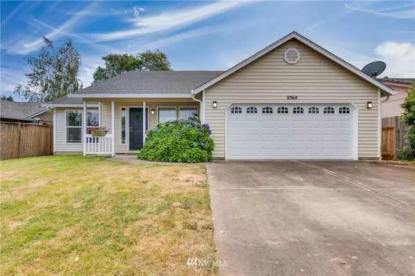 2564 Greenway AVE, Longview, WA 98632